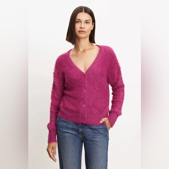 $50 Sale❤️VELVET BY GRAHAM & SPENCER Magenta Kelsey Sweater - Picture 1 of 9
